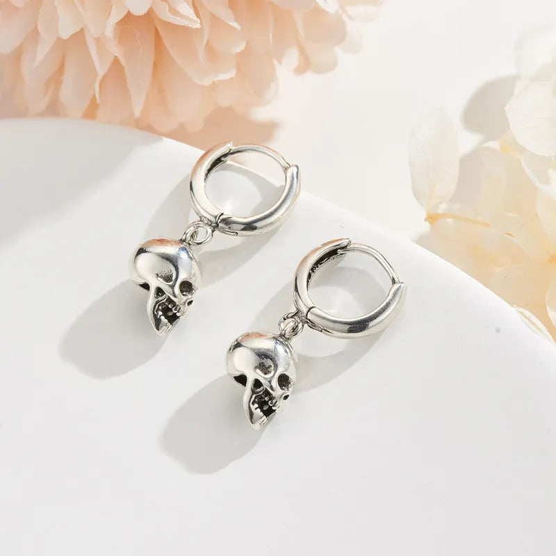 1Paar Creolen aus 925 sterling Silber Schwarz Skull Ohrringe Zirkonia Ohrstecker