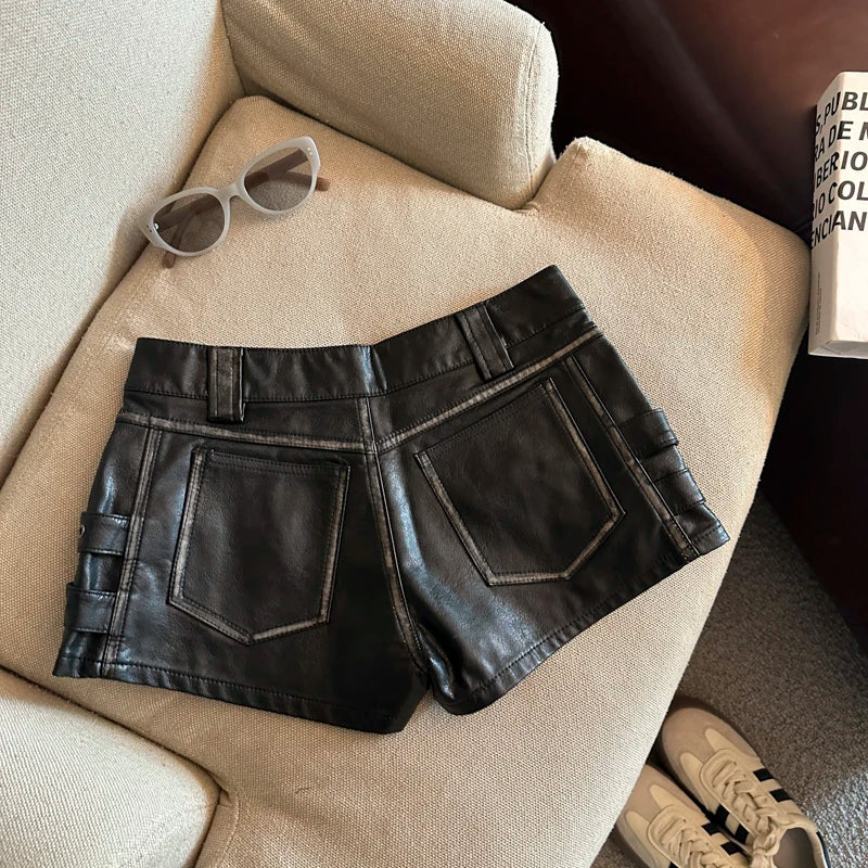 Damen Bermuda Shorts Hotpants Kurze Hose PU Leder Trendy Pants Clubwear