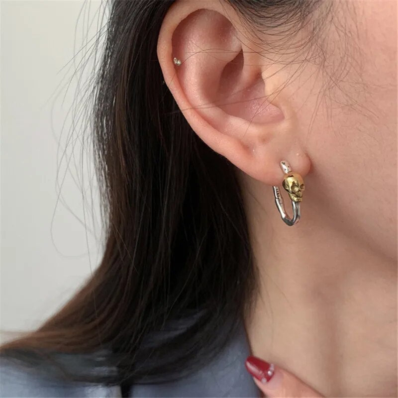1 Paar Creolen aus 925 sterling Silber Ohrringe Skull Ohrschmuck Ohrstecker