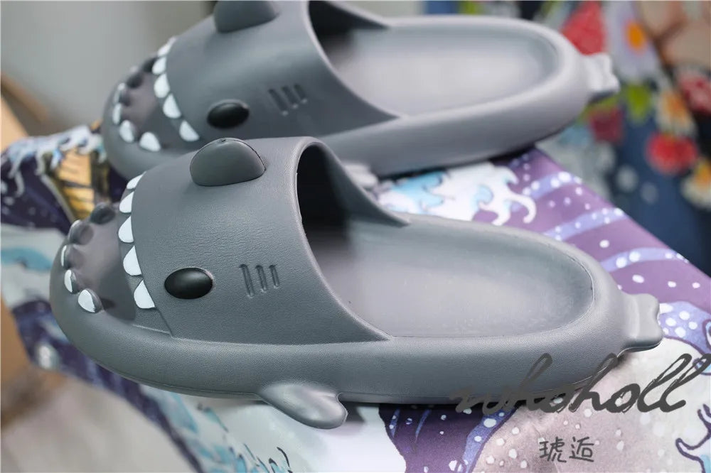 Shark Slippers Badelatschen Frauen Hausschuhe Anti-Rutsch Flip Flops Sandalen