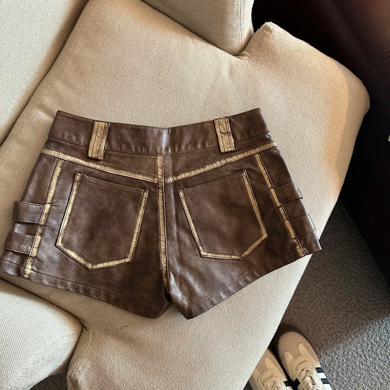 Damen Bermuda Shorts Hotpants Kurze Hose PU Leder Trendy Pants Clubwear