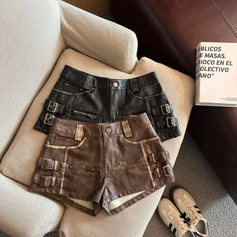 Damen Bermuda Shorts Hotpants Kurze Hose PU Leder Trendy Pants Clubwear