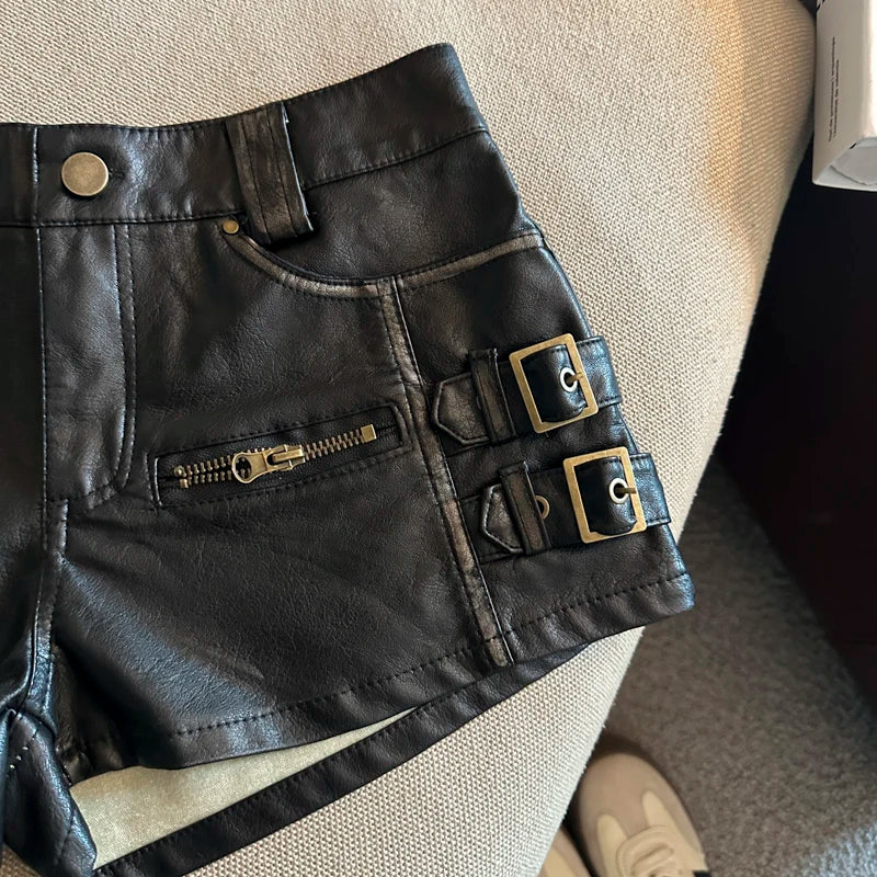 Damen Bermuda Shorts Hotpants Kurze Hose PU Leder Trendy Pants Clubwear