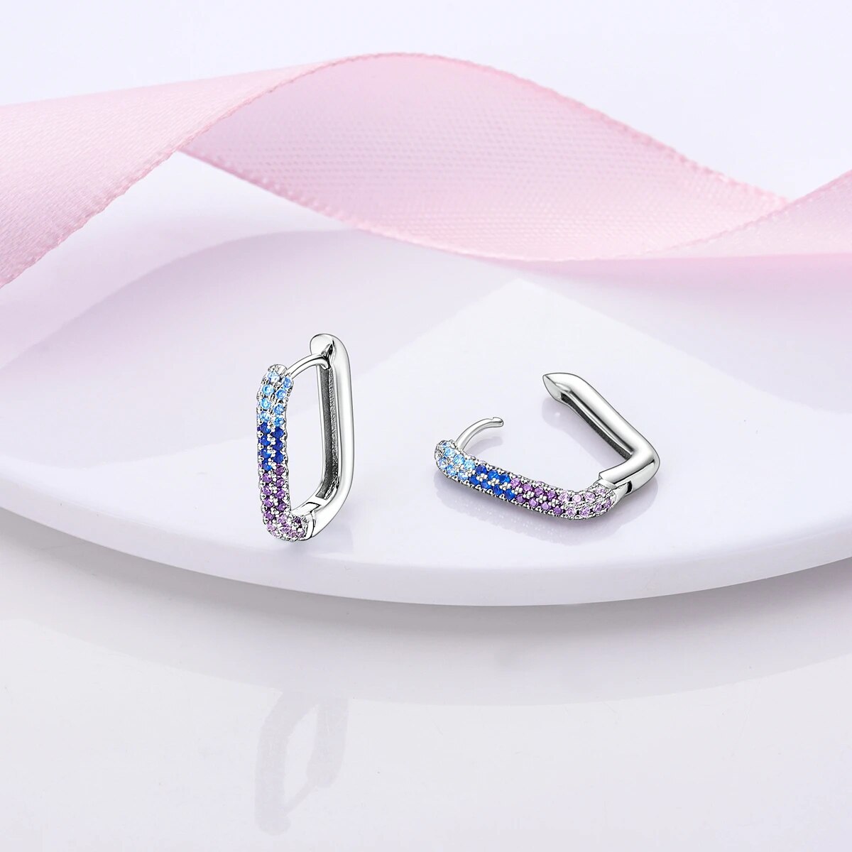 1 Paar Creolen aus 925 sterling Silber Ohrringe Ohrschmuck Zirkonia Ohrstecker