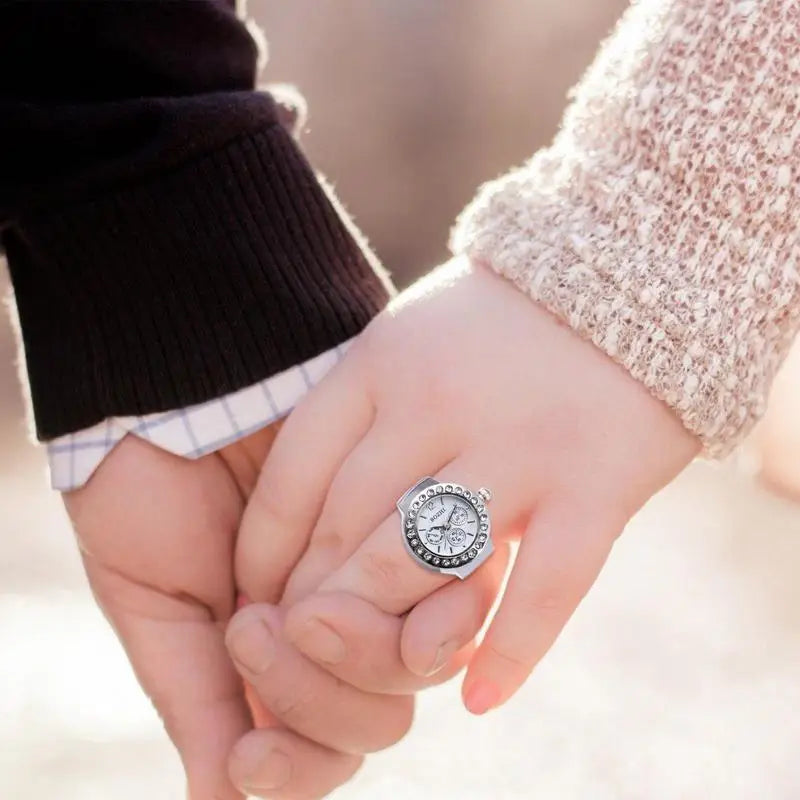 Fashion Fingeruhr Ringuhr Punk Finger Mini Uhr Quarzuhr Ring Herren Damen