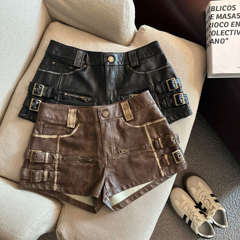 Damen Bermuda Shorts Hotpants Kurze Hose PU Leder Trendy Pants Clubwear