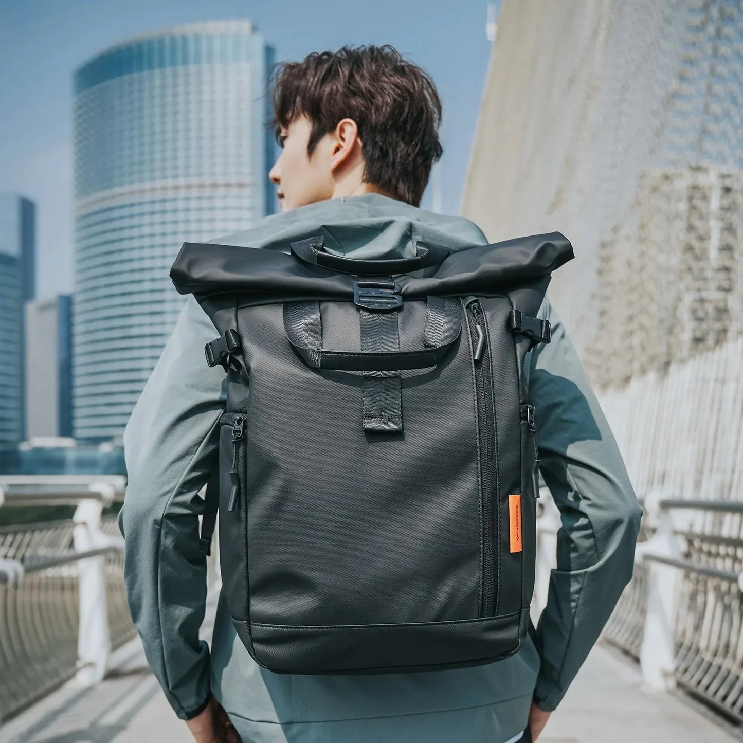 Fahrradrucksack RollTop Rucksack Herren 20-35L wasserdicht Laptop Tasche Damen