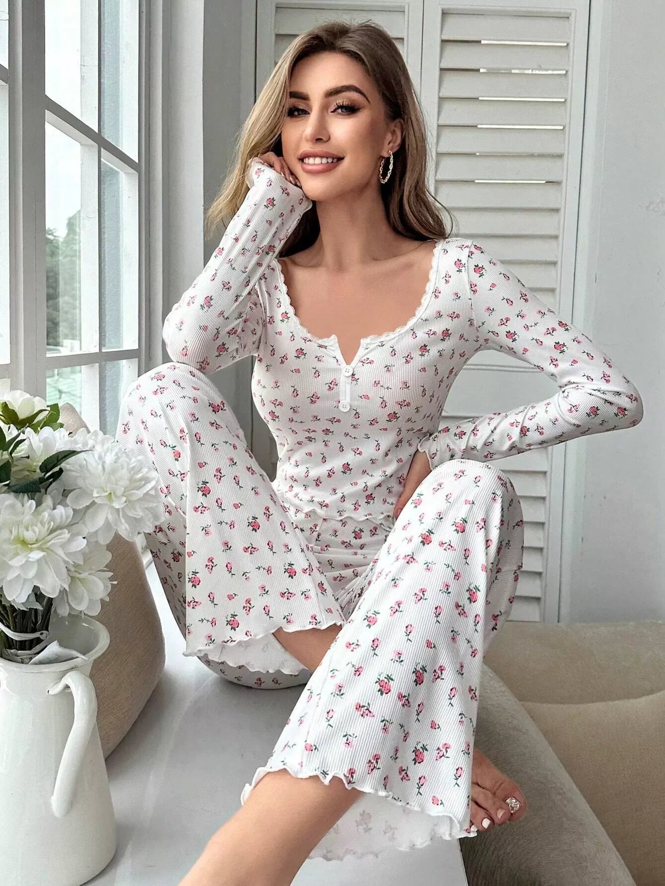 Frühling Sommer Nachtwäsche Damen Pyjamas Blumendruck Salatbesatz Pyjama Set Tops und lange Hosen Loungewear Nachtwäsche