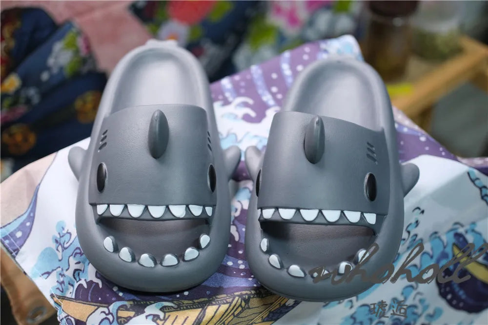 Shark Slippers Badelatschen Frauen Hausschuhe Anti-Rutsch Flip Flops Sandalen