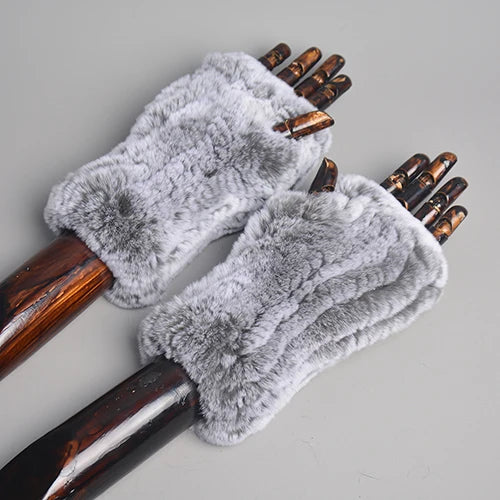 53670758973708