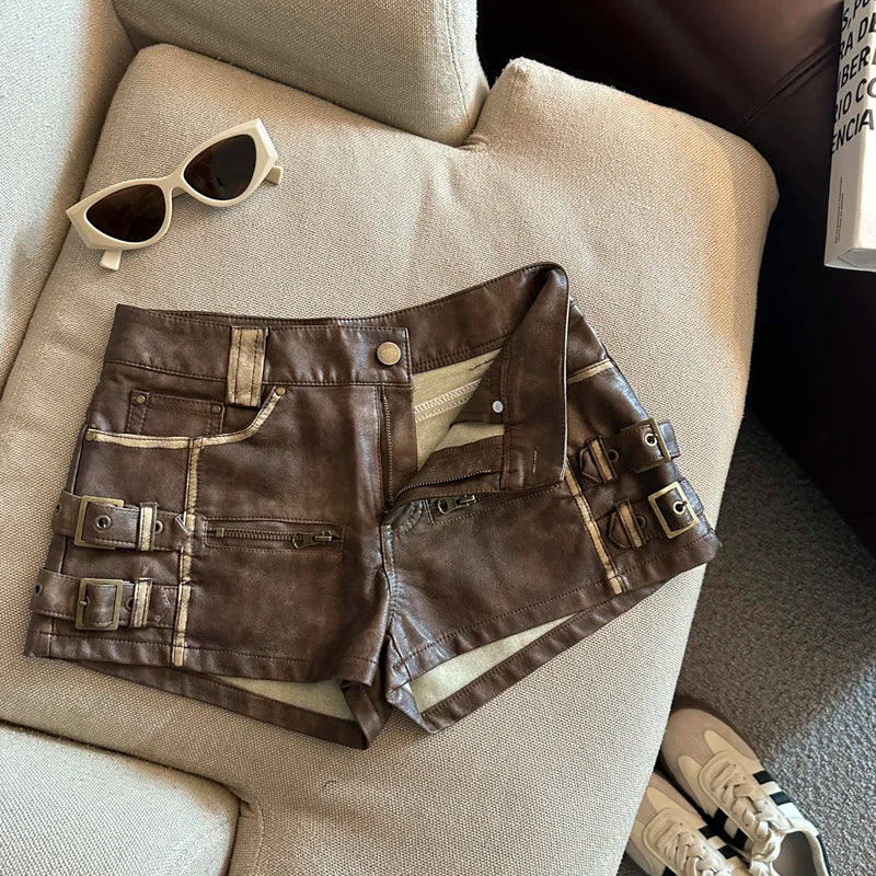 Damen Bermuda Shorts Hotpants Kurze Hose PU Leder Trendy Pants Clubwear