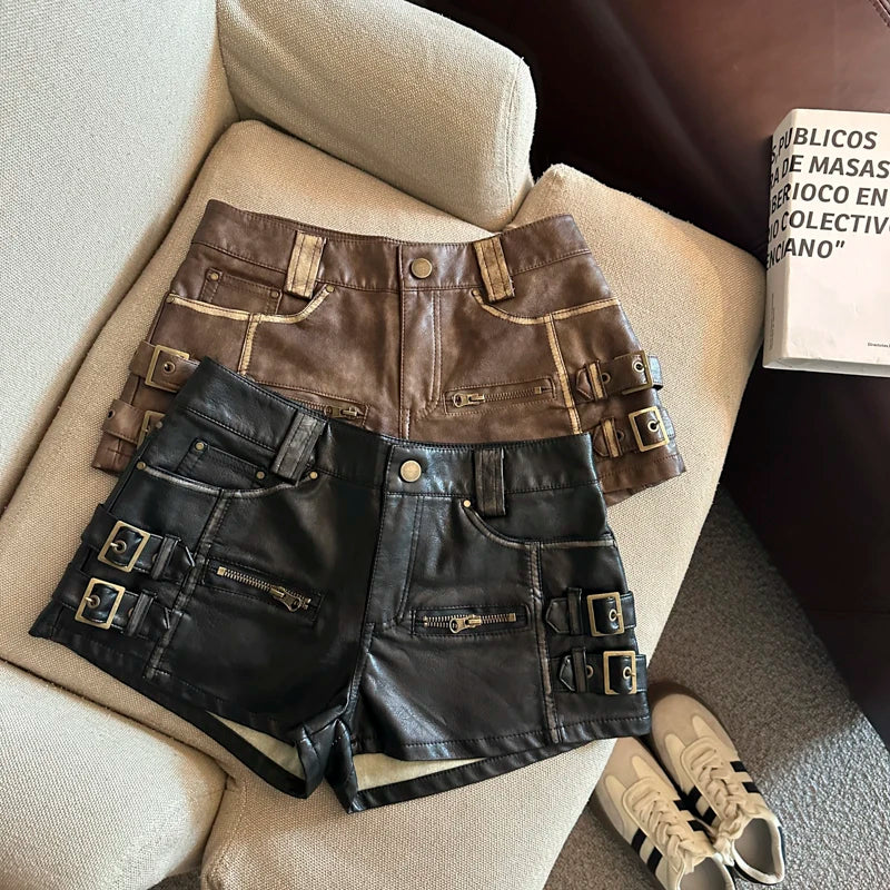 Damen Bermuda Shorts Hotpants Kurze Hose PU Leder Trendy Pants Clubwear