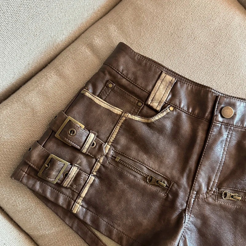 Damen Bermuda Shorts Hotpants Kurze Hose PU Leder Trendy Pants Clubwear