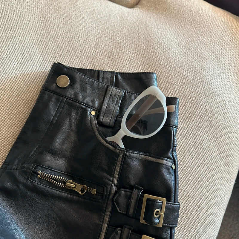 Damen Bermuda Shorts Hotpants Kurze Hose PU Leder Trendy Pants Clubwear