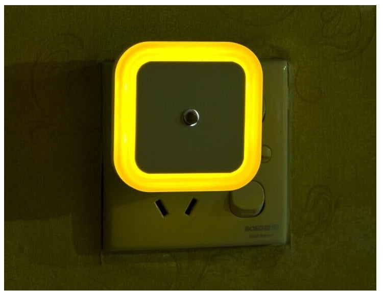 LED Nachtlicht 0.8W 230V Bewegungsmelder 5m 360° Infrarot Lampe Steckdosen Licht